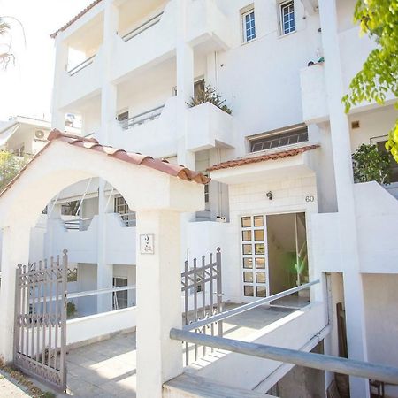 Flora'S Place Rhodes City Bagian luar foto